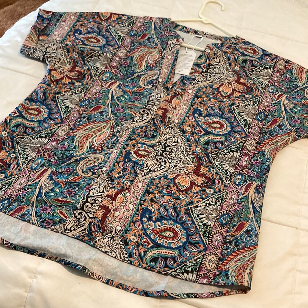 Paisley top NWT